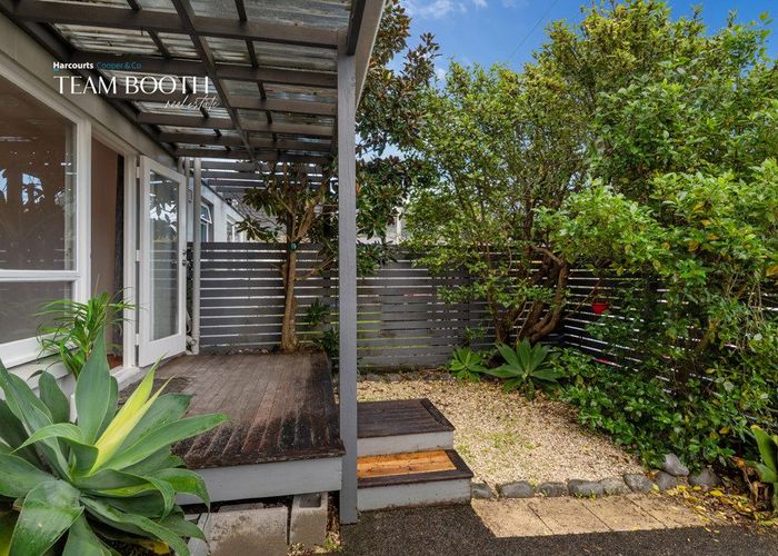  at 4/3 Sherbourne Road, Mount Eden, Auckland