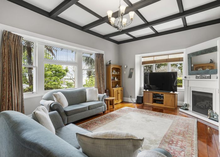  at 25 Kingsview Road, Mount Eden, Auckland