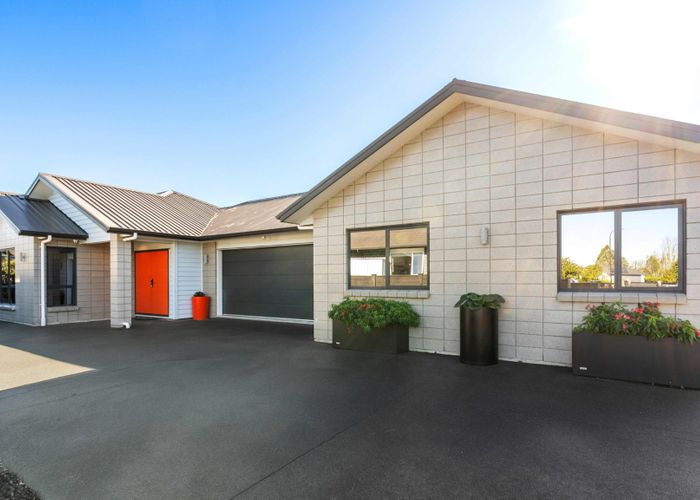  at 14 Leebank Crescent, Riverhead, Riverhead