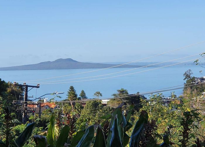  at 9 Carlisle Road, Torbay, North Shore City, Auckland