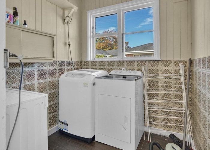  at 21 Ballantyne Avenue, Upper Riccarton, Christchurch City, Canterbury