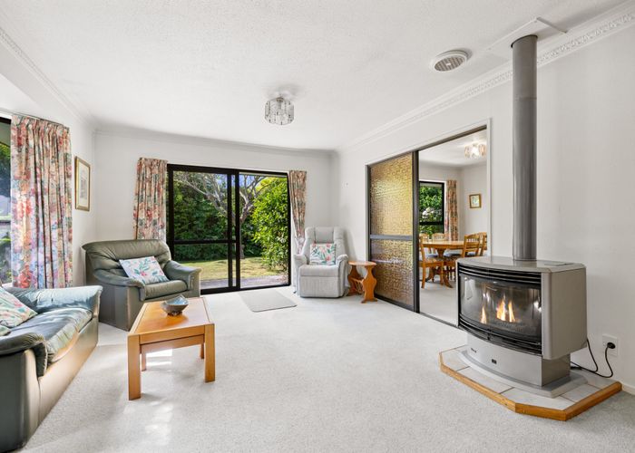  at 7 Clivedon Place, Redwood, Christchurch City, Canterbury