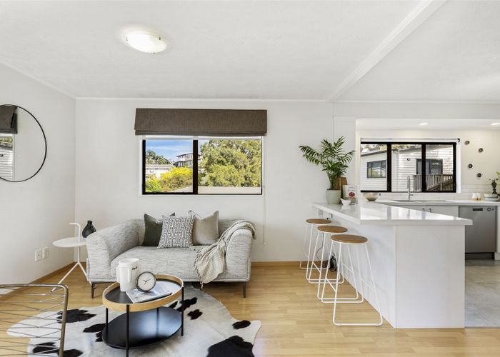 at 1/9 Marigold Place, Mairangi Bay, Auckland