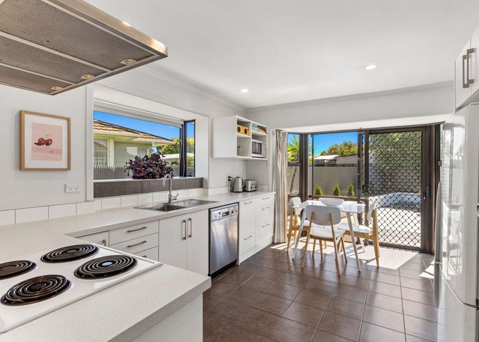  at 1 Stanton Crescent, Hoon Hay, Christchurch