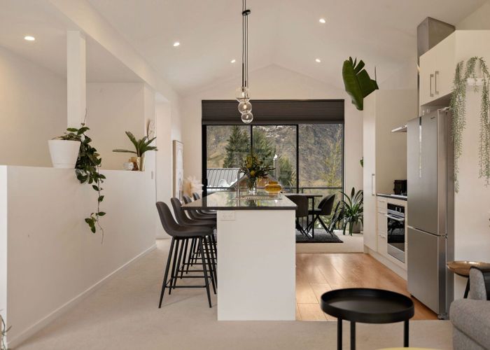  at 5 Phoenix LANE, Arthurs Point, Arthurs Point