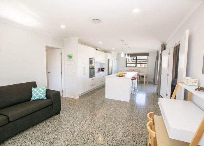  at 9  Kamahi Crescent, Papamoa, Tauranga, Bay Of Plenty