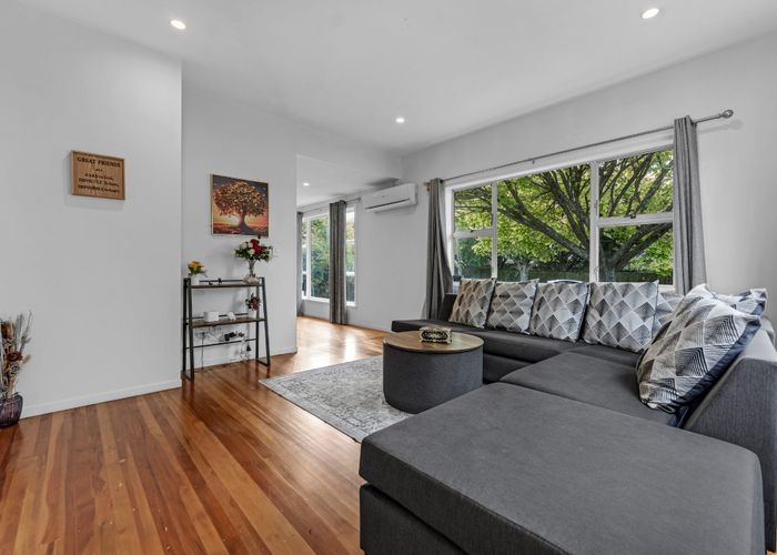  at 2 Fyfe Avenue, Papatoetoe, Manukau City, Auckland