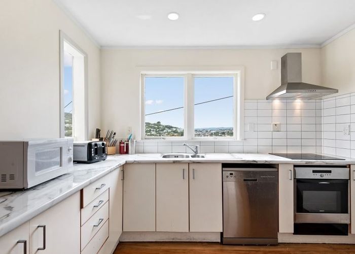 For rent 14 Terawhiti Terrace, Karori, Wellington, Wellington homes