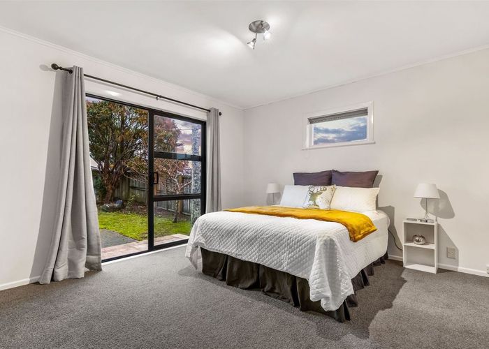  at 218 Sturges Road, Henderson, Auckland