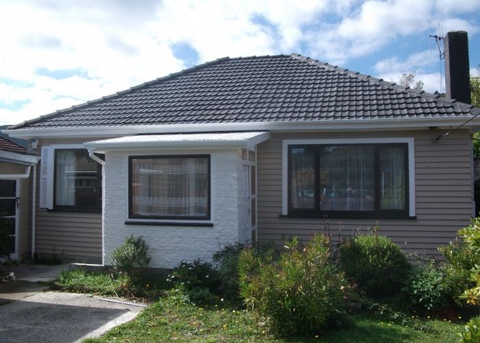  at 52 Wellington Road, Wainuiomata, Lower Hutt