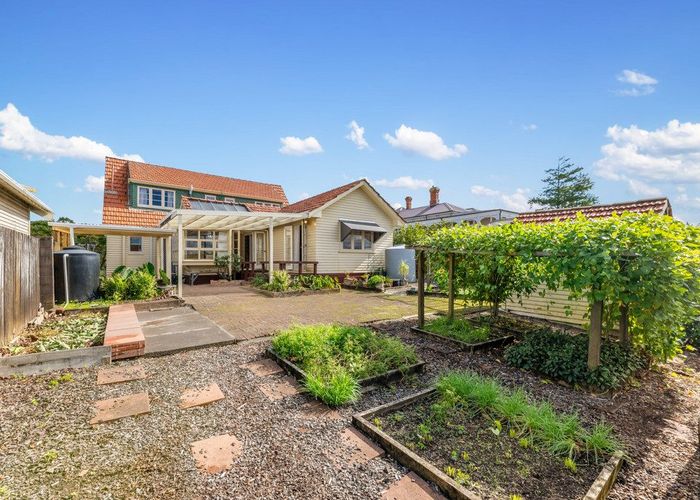  at 106 Clonbern Road, Remuera, Auckland City, Auckland
