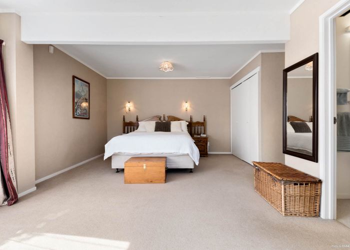  at 21 Gails Drive, Albany