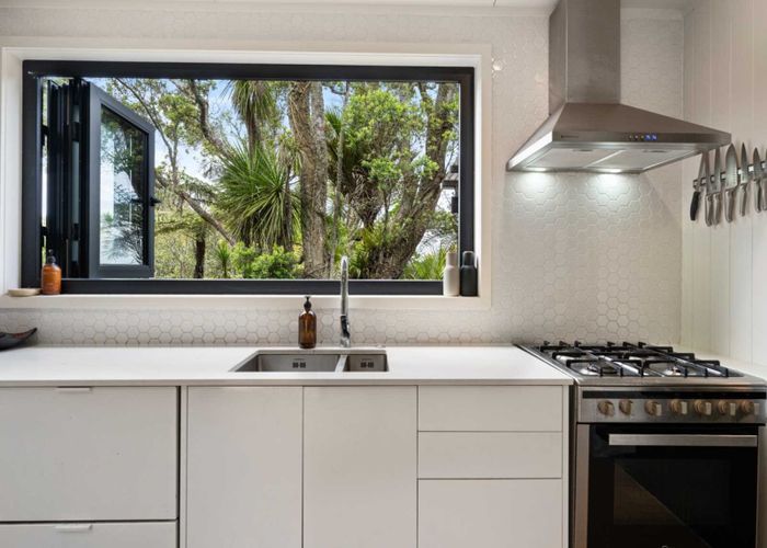  at 3 Huia Road, Titirangi, Waitakere City, Auckland