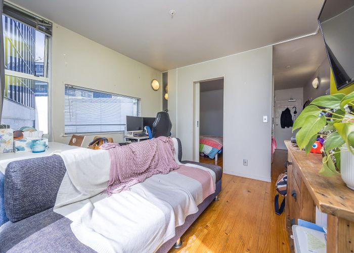  at Flat 4B/8 Scotia Place, City Centre, Auckland City, Auckland