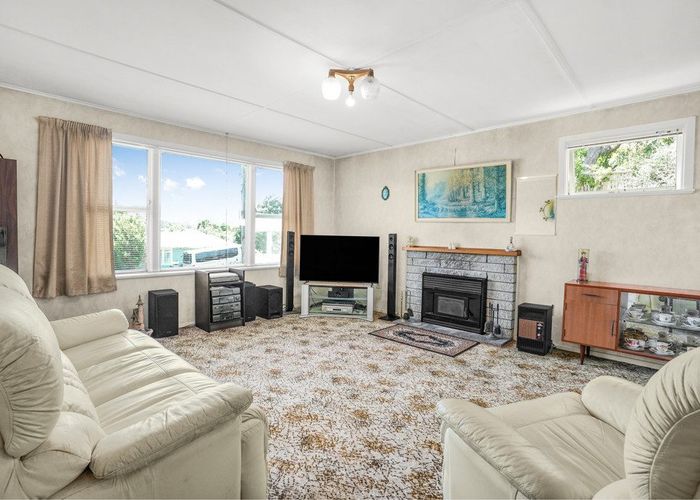 at 20 Lynda Avenue, Paparangi, Wellington
