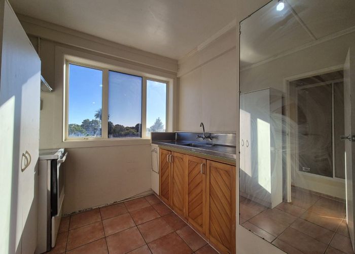  at 2/166 Queens Road, Panmure, Auckland City, Auckland