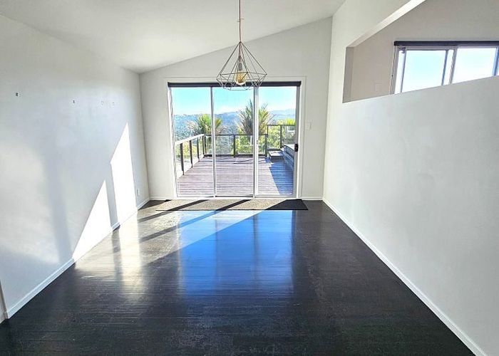  at 30 Grendon Road, Titirangi, Waitakere City, Auckland