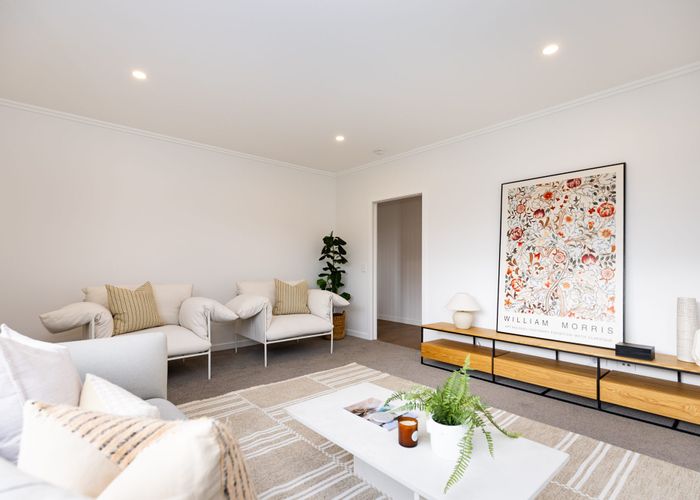  at 8 Henl Lane, Milldale, Rodney, Auckland