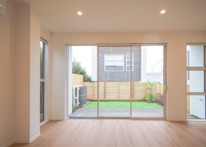  at 1/10 Tirimoana Road, Te Atatū South, Auckland