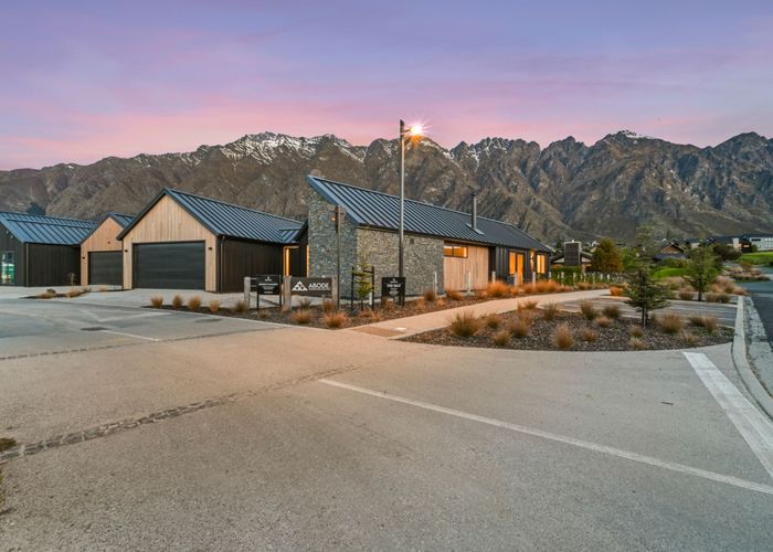  at 31 & 31A Taurus Lane, Jacks Point, Queenstown-Lakes, Otago