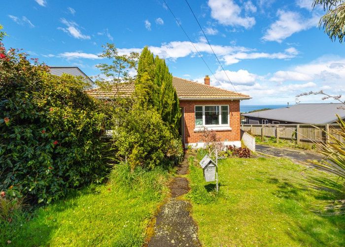  at 300 Highcliff Road, Highcliff, Dunedin