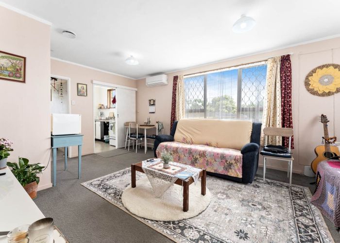  at 52b Butterworth Drive, Glendene, Waitakere City, Auckland