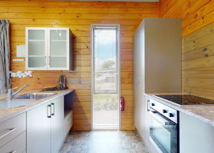  at 11 Ramona Avenue, Waitarere Beach, Levin