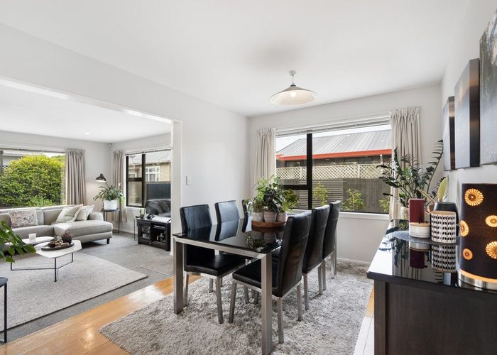  at 2/134 Milton Street, Somerfield, Christchurch