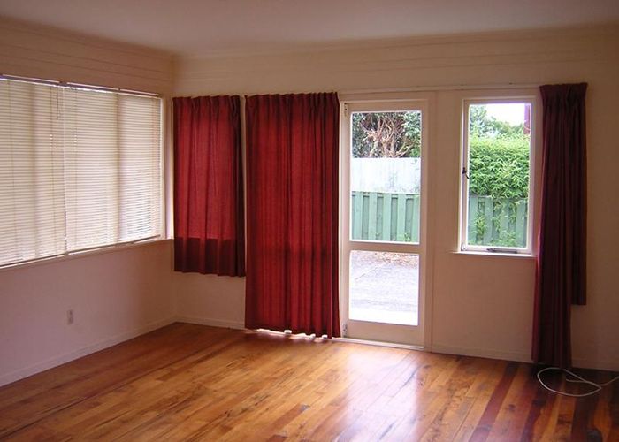 at 4/10 Croydon Road, Mount Eden, Auckland