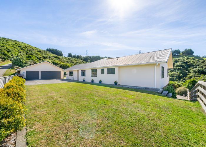  at 110 Kaitangata Crescent, Kelson, Lower Hutt