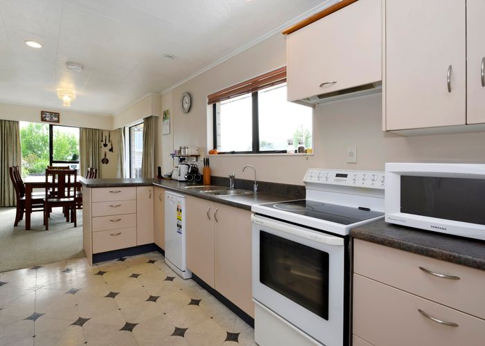  at 6 Hunter Avenue, Richmond