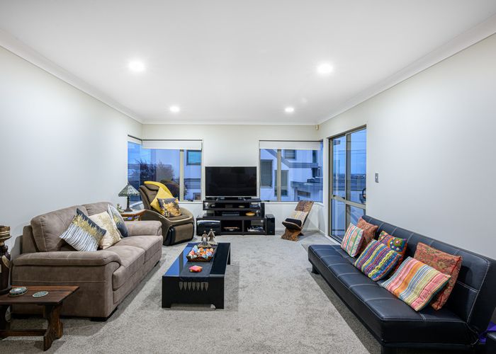  at 9A Hoskins Avenue, Hillsborough, Auckland