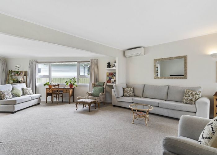  at 89 Gloria Avenue, Te Atatu Peninsula, Auckland