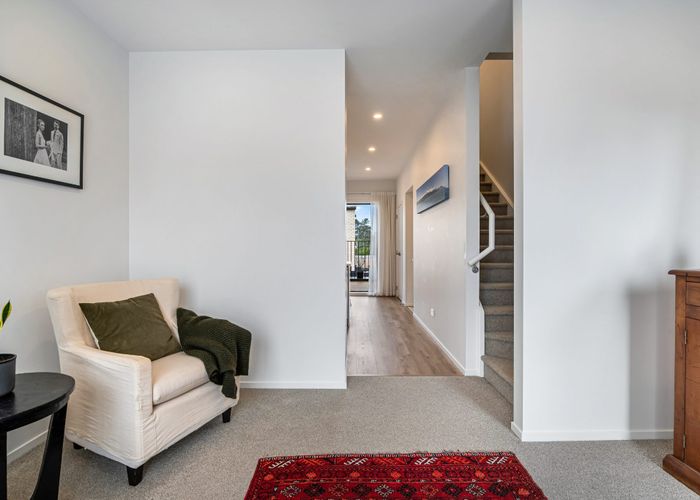  at 2/28 Westgate Drive, Westgate, Waitakere City, Auckland