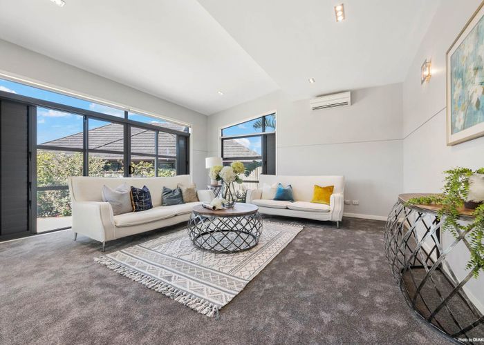  at 7 Reinheimer Place, Flat Bush, Auckland