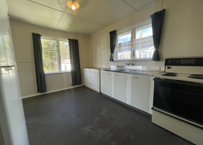  at 17 Stewart Street, Waimangaroa