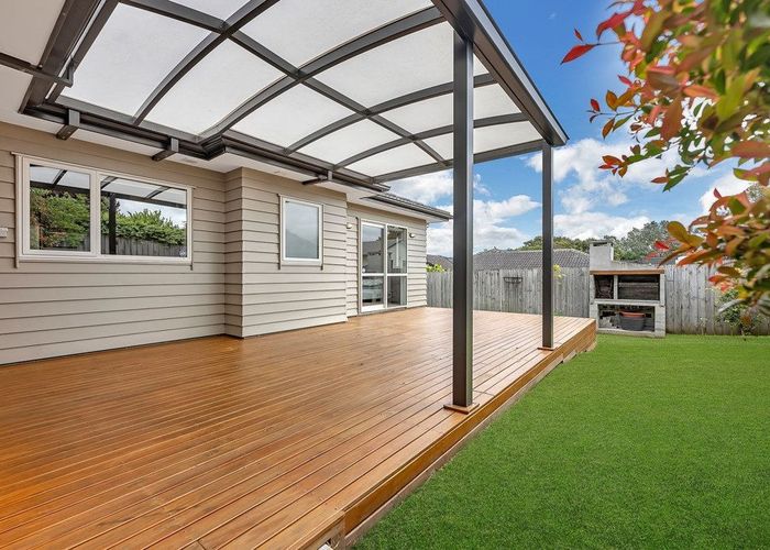  at 1 Nirmal Place, Sunnyvale, Auckland