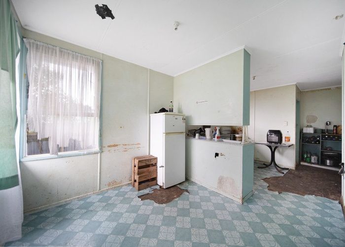 at 111 Preston Road, Otara, Auckland