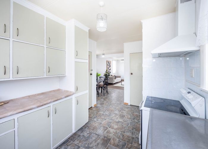  at 10 Byron Road, Enderley, Hamilton, Waikato