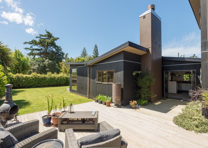  at 185 Kina Beach Road, Tasman