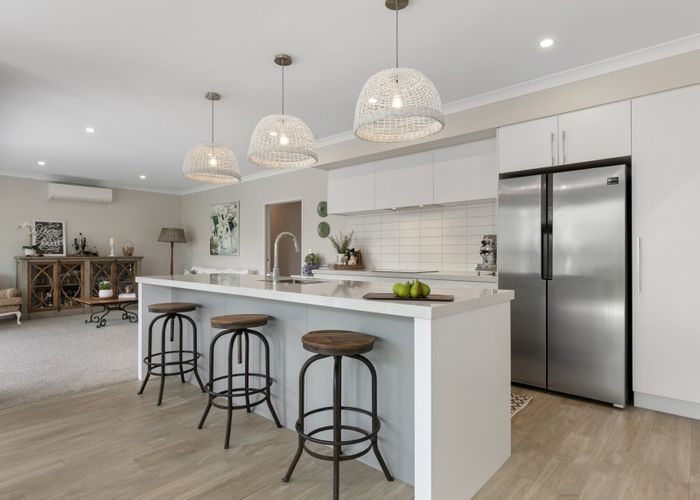  at 71 Rexford Heights, Pyes Pa, Tauranga