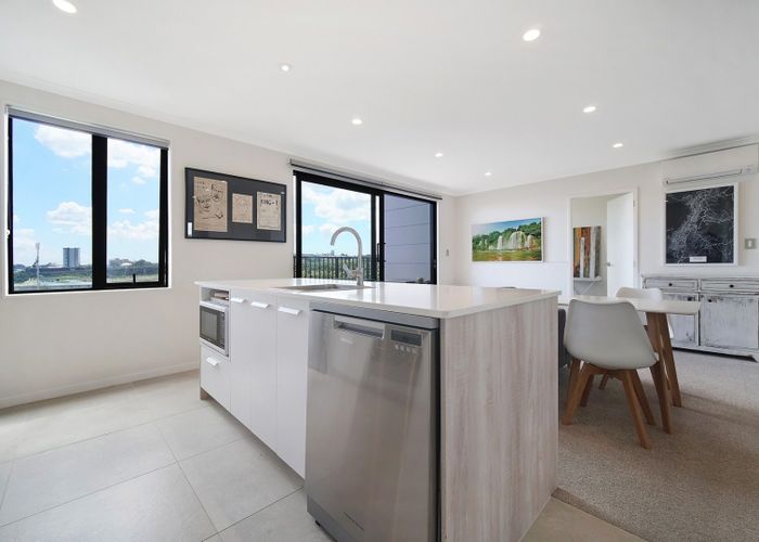  at 4/1 Aperira Lane, Wiri, Manukau City, Auckland