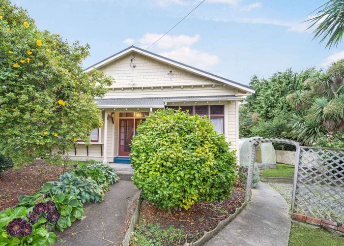 Free property data for 104 Neidpath Road, Mornington, Dunedin homes.co.nz