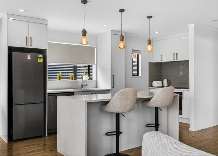  at 4 Anne McLean Drive, Bayview, North Shore City, Auckland