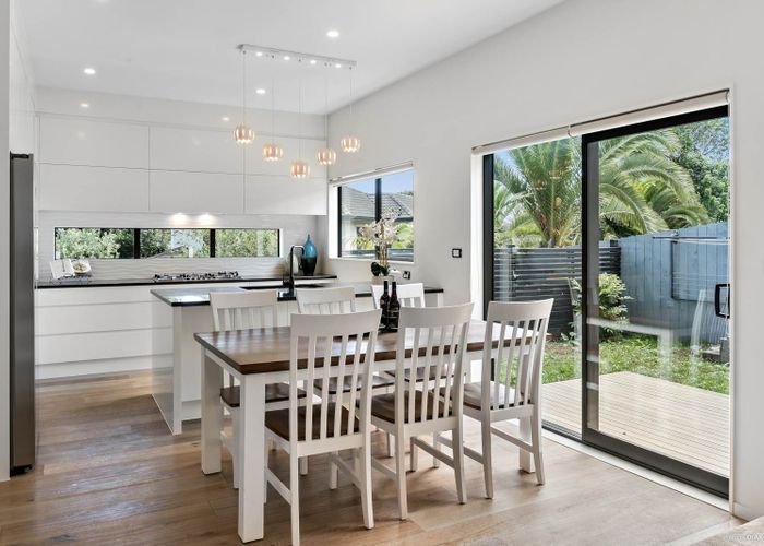  at 31A Hayr Road, Three Kings, Auckland