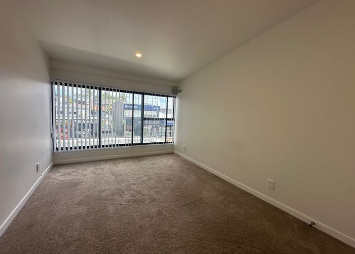  at 83A Kitchener Road, Milford, North Shore City, Auckland