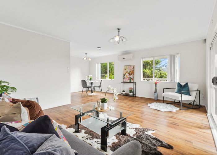  at 2/39 Bayview Road, Bayview, North Shore City, Auckland