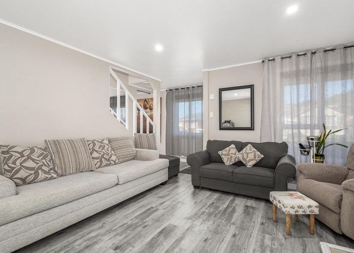  at 112  Rangituhi Crescent, Takapuwahia, Porirua, Wellington