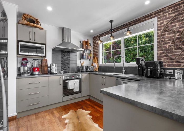  at 4 Fiona Place, Dinsdale, Hamilton, Waikato