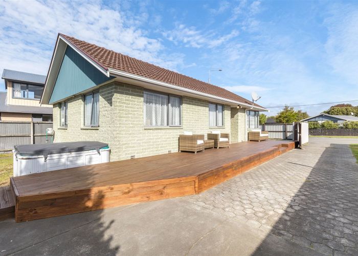  at 467 Mairehau Road, Parklands, Christchurch